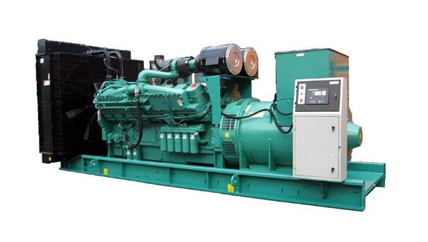 定安全新常柴200kw大型柴油发电机组